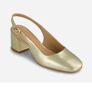 Bernardo Alexia Slingback Pump